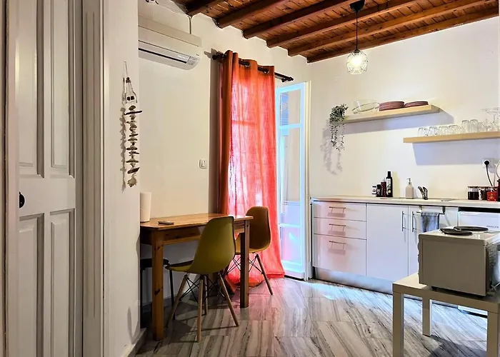 Beachside Ornos Area Lejlighed